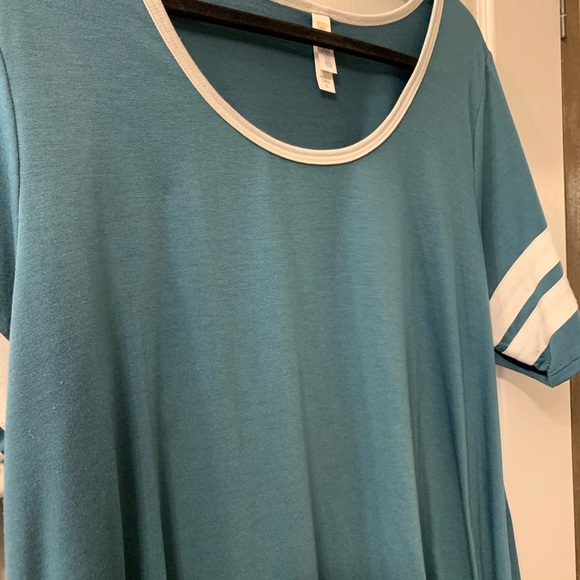 Perfect T - Picture 2 of 2